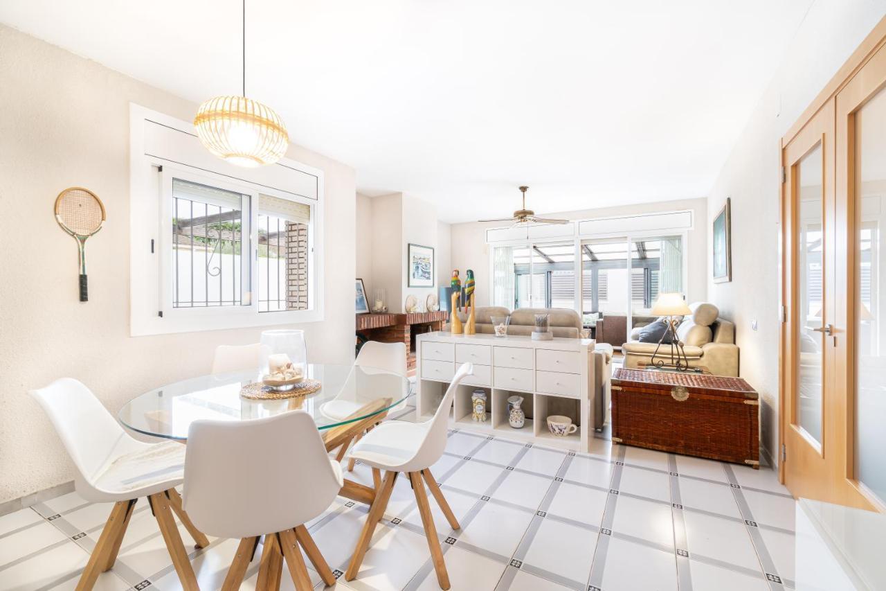 "Charm & Cozy 4Br - 3Ba With Pool & Barbecue" Villa Cambrils Exterior photo